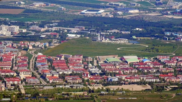 Erzurum’da yerleşim alanları ve konutların havadan görünümü