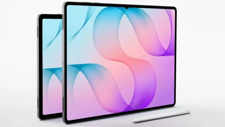 Galaxy Tab S12+ ve Galaxy Tab S12 Ultra tabletlerin ekranları ile yanında bir kalem