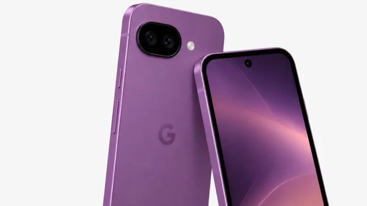 Mor renkli Pixel 11a olduğu belirtilen telefonun arka yüzü ve ekranı