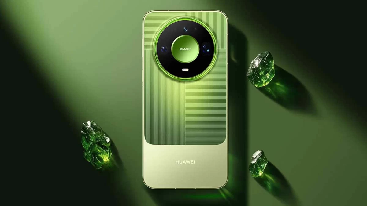 Yeşil renkli Huawei Mate 90 telefonunun arka yüzü ve dairesel kamera modülü