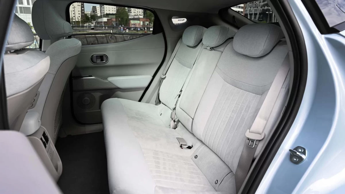 Hyundai IONIQ 3’ün arka koltukları