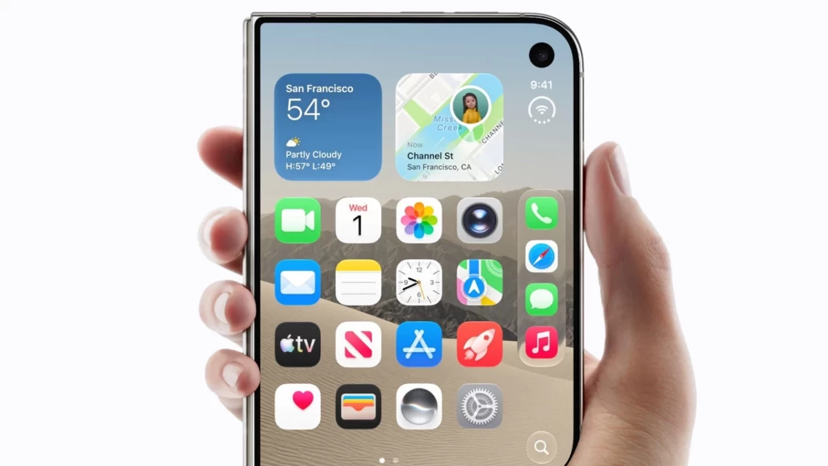 Ekranında uygulama simgeleri bulunan bir akıllı telefon elde tutuluyor