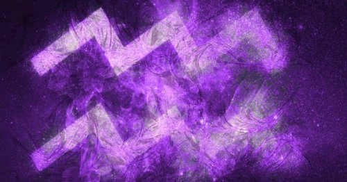 Mor tonlarda Kova burcunun simgesini gösteren astroloji görseli
