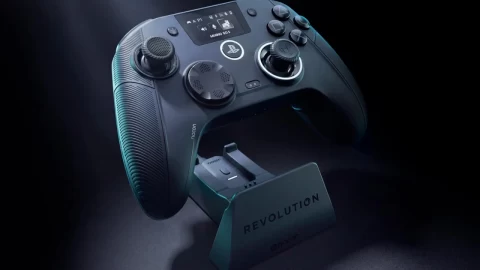 Nacon’un ekranlı PS5 kumandası Revolution 5 Unlimited duyuruldu