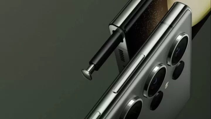 Samsung Galaxy S23 Ultra'nın arka yüzü ve kamera modülü