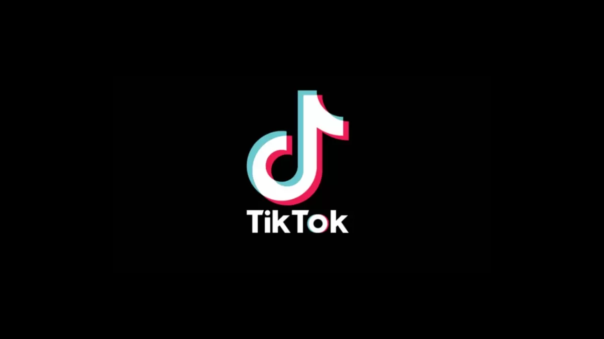 Siyah arka planda TikTok logosu ve uygulama adı görünüyor.