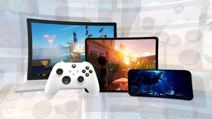 Xbox oyun kumandası önünde dizüstü bilgisayar, tablet ve telefonda oyun görüntüleri