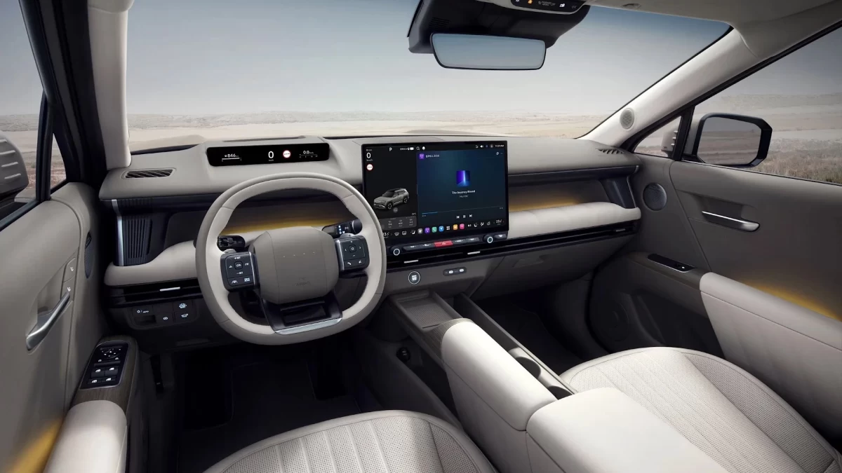 Yeni Hyundai Tucson’un direksiyonu, ekranları ve ön konsolu