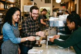 sızdıran kahve makinesi